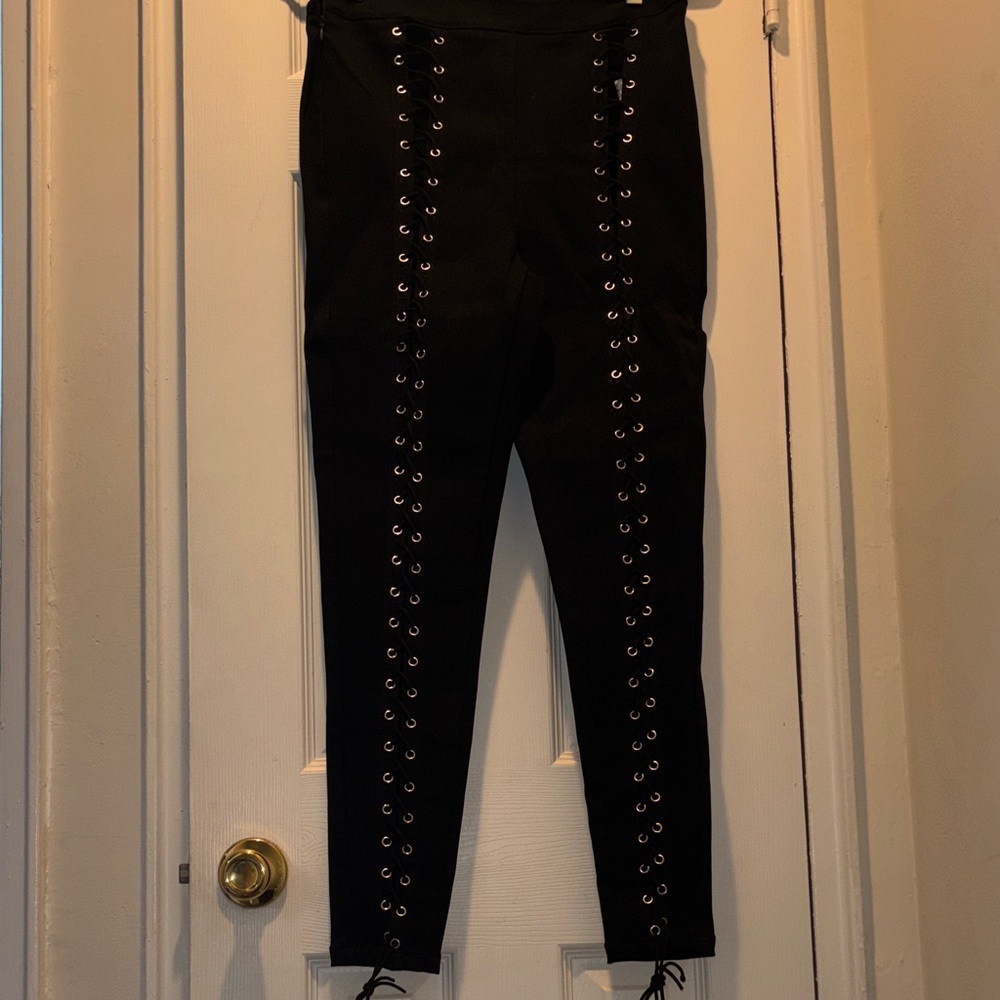 Black Lace-Up Eyelet Leggings